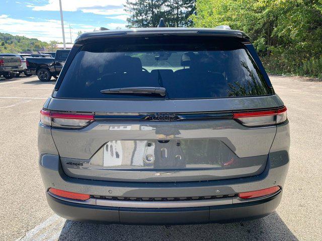 2027 Jeep Grand Cherokee GRAND CHEROKEE LAREDO ALTITUDE 4X4