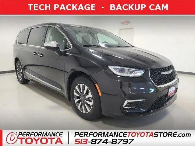 2023 Chrysler Pacifica Hybrid Limited for sale in Fairfield, OH