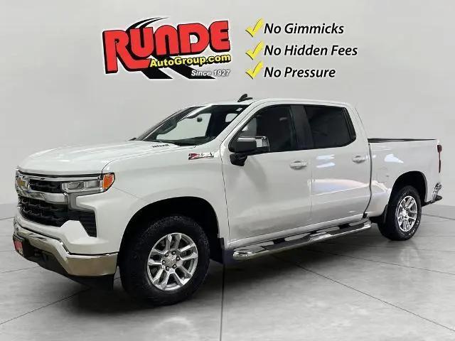 2023 Chevrolet Silverado 1500 4WD Crew Cab Standard Bed LT for sale in East Dubuque, IL