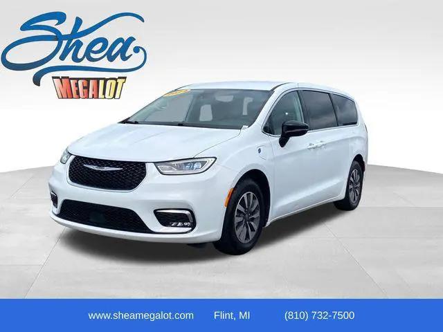 2024 Chrysler Pacifica Hybrid Select for sale in Flint, MI