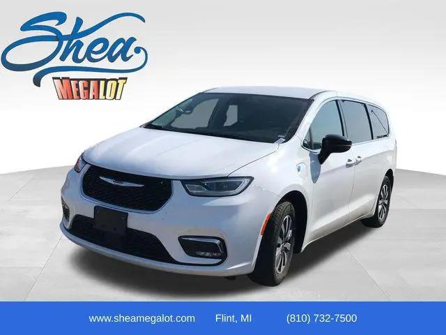 2024 Chrysler Pacifica Hybrid Select for sale in Flint, MI