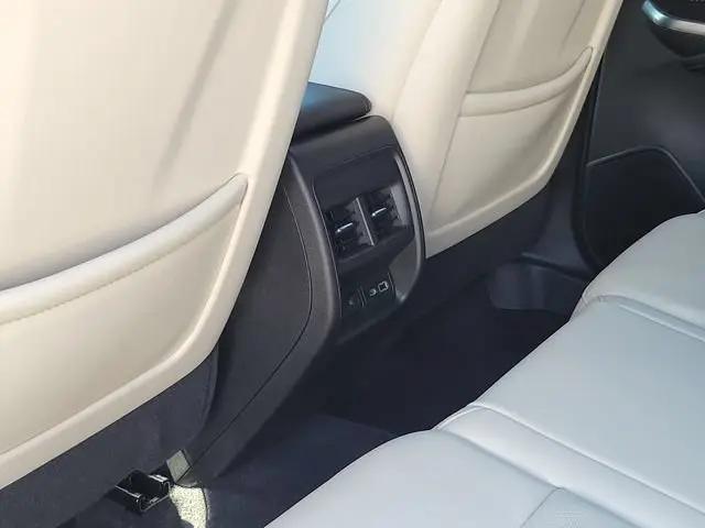 2023 Cadillac XT4 FWD Sport