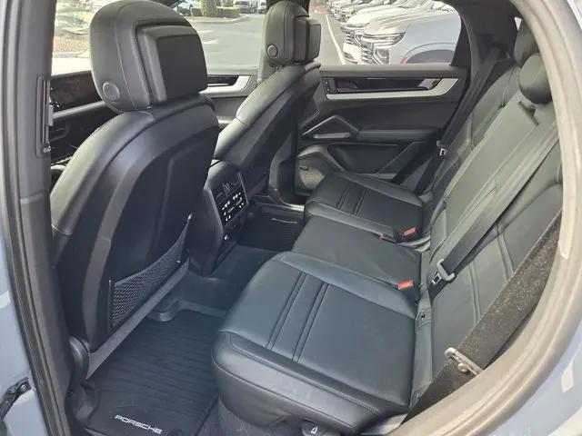 2024 Porsche Cayenne Cayenne