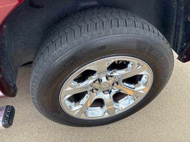 2018 Ram 1500 Laramie Crew Cab 4x4 57 Box