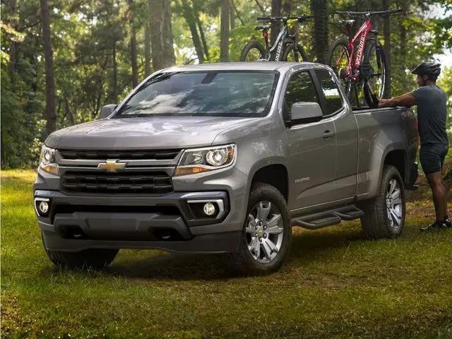 2021 Chevrolet Colorado 4WD Crew Cab Short Box WT for sale in Lawrence, MA