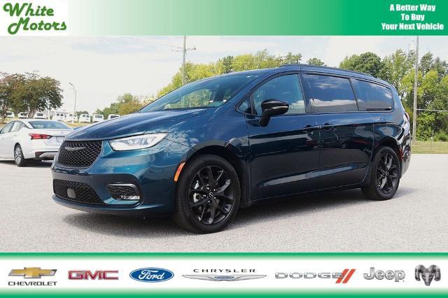 2025 Chrysler Pacifica Limited for sale in Roanoke Rapids, NC