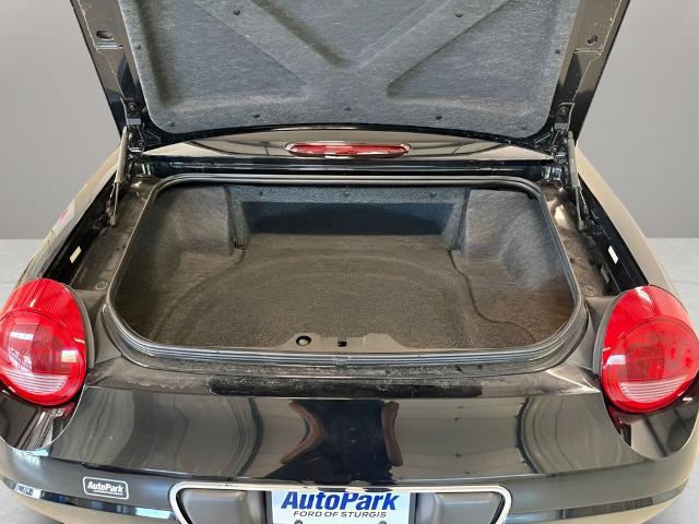 2002 Ford Thunderbird Base