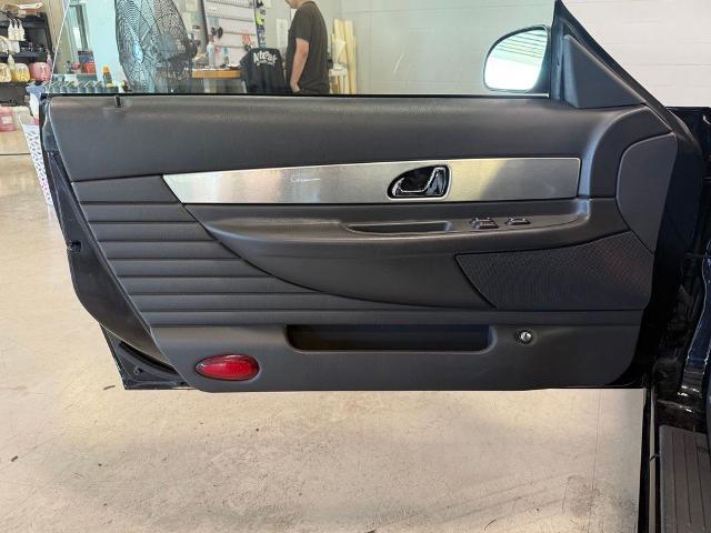 2002 Ford Thunderbird Base