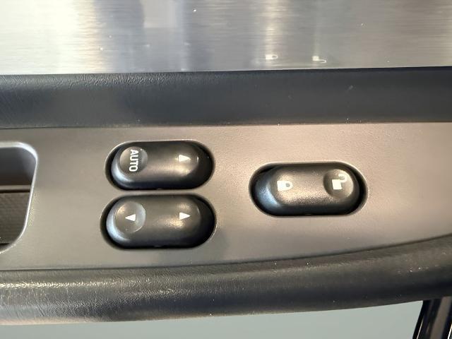 2002 Ford Thunderbird Base