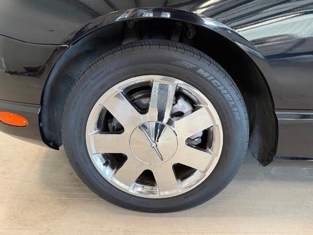 2002 Ford Thunderbird Base