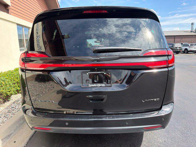 2025 Chrysler Pacifica Limited