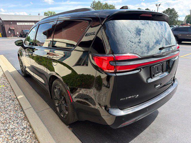 2025 Chrysler Pacifica Limited