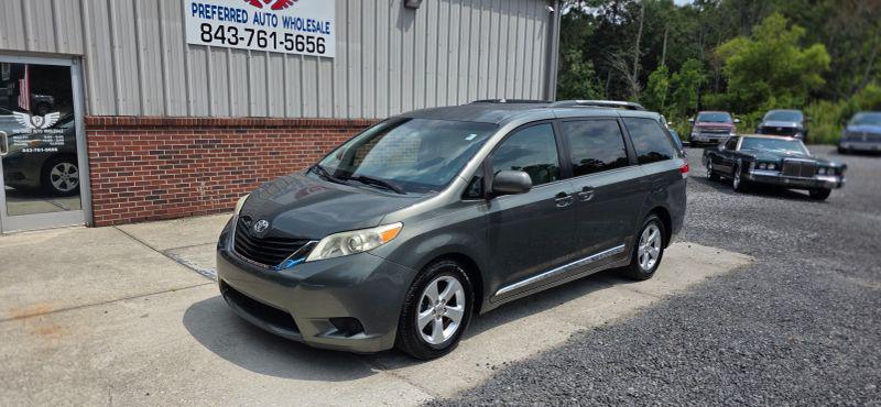 2013 Toyota Sienna LE for sale in Moncks Corner, SC