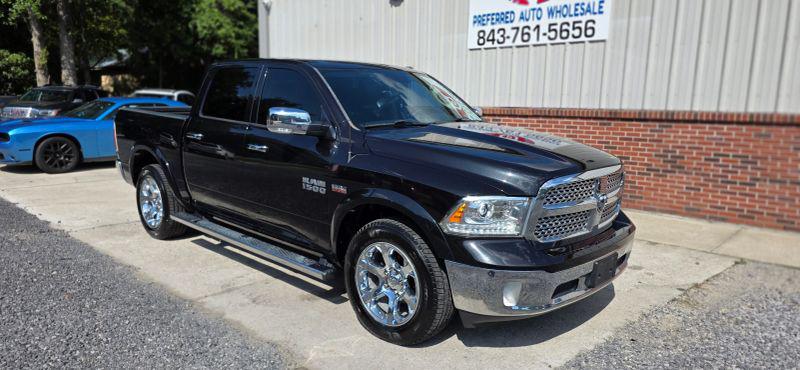 2017 Ram 1500 Laramie Crew Cab 4x4 57 Box