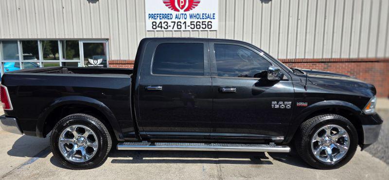 2017 Ram 1500 Laramie Crew Cab 4x4 57 Box