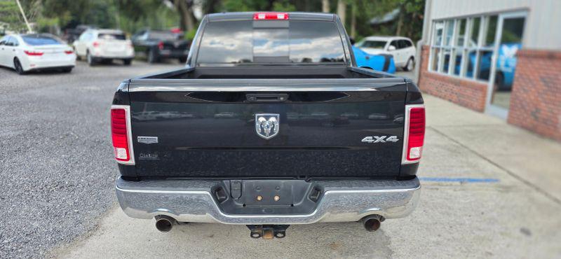 2017 Ram 1500 Laramie Crew Cab 4x4 57 Box