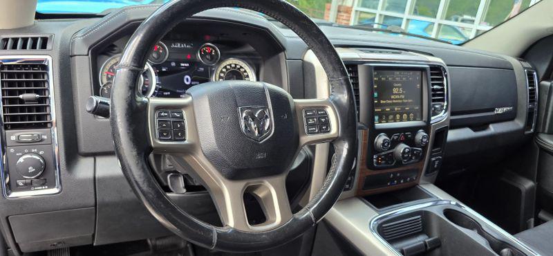 2017 Ram 1500 Laramie Crew Cab 4x4 57 Box