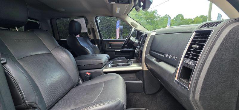 2017 Ram 1500 Laramie Crew Cab 4x4 57 Box