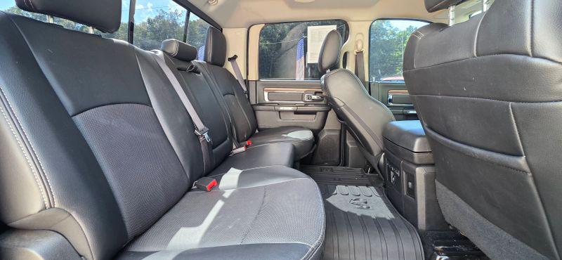 2017 Ram 1500 Laramie Crew Cab 4x4 57 Box
