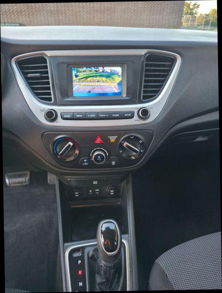 2020 Hyundai Accent SE