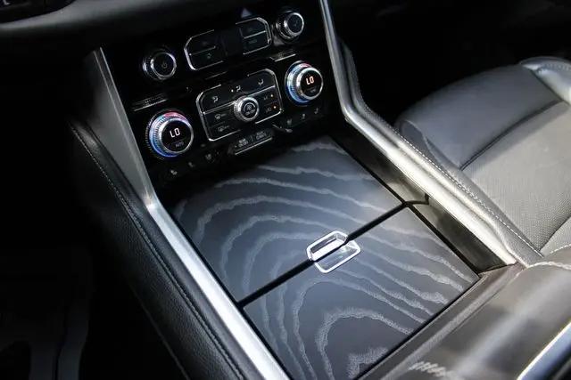 2021 GMC Yukon 4WD Denali