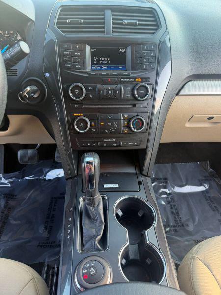 2017 Ford Explorer Base
