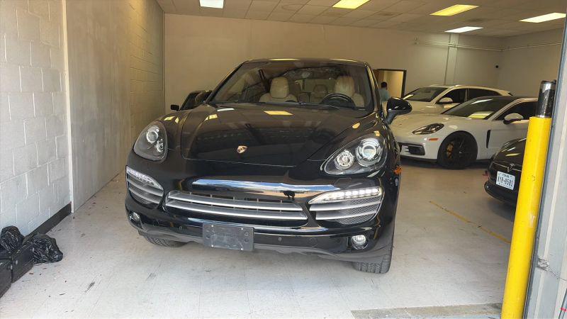 2014 Porsche Cayenne Platinum Edition for sale in Houston, TX