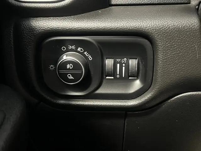 2020 Jeep Ram 2500 Tradesman Crew Cab 4x4 8 Box