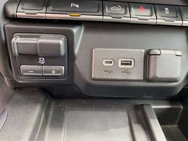 2021 Chevrolet Silverado 2500HD 4WD Crew Cab Standard Bed High Country