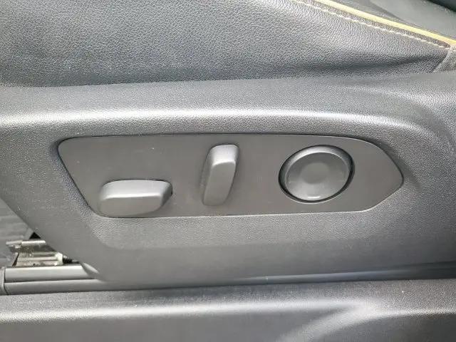 2021 GMC Yukon 4WD AT4