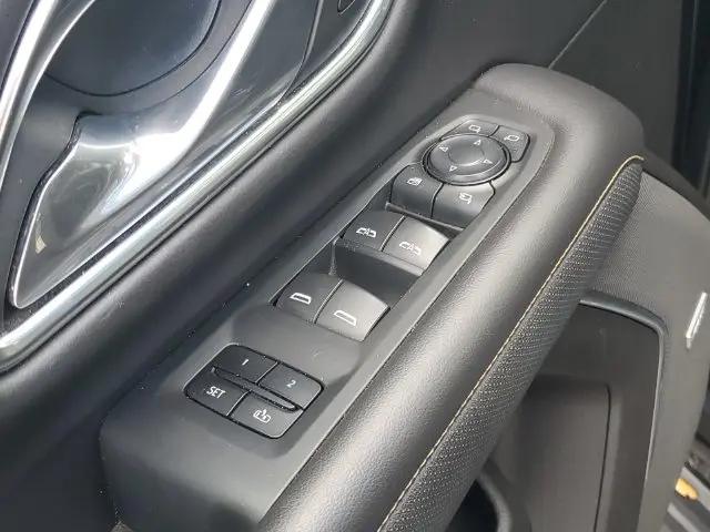 2021 GMC Yukon 4WD AT4
