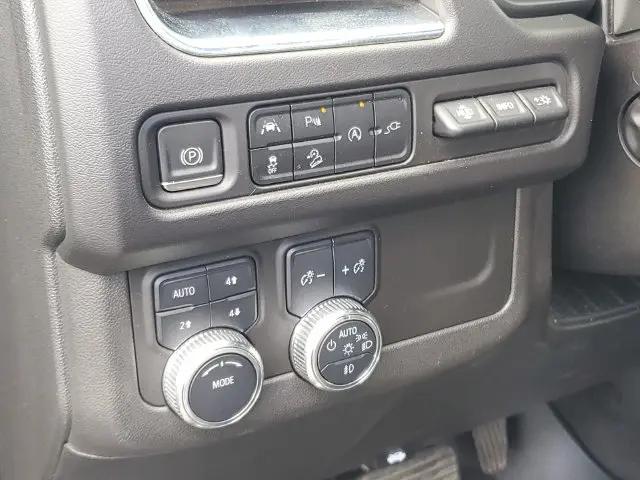 2021 GMC Yukon 4WD AT4