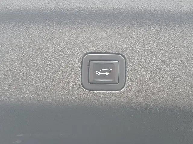 2021 GMC Yukon 4WD AT4