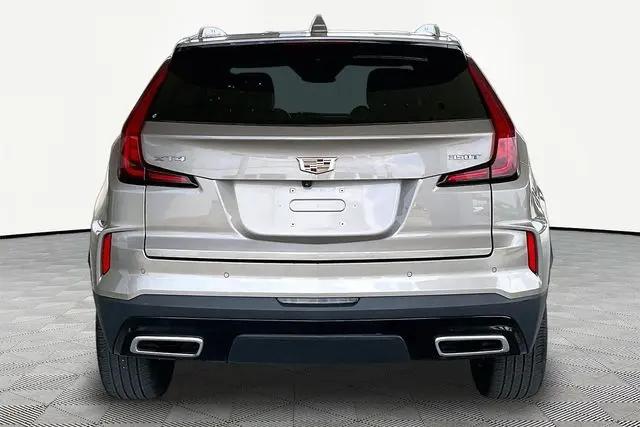 2024 Cadillac XT4 FWD Premium Luxury