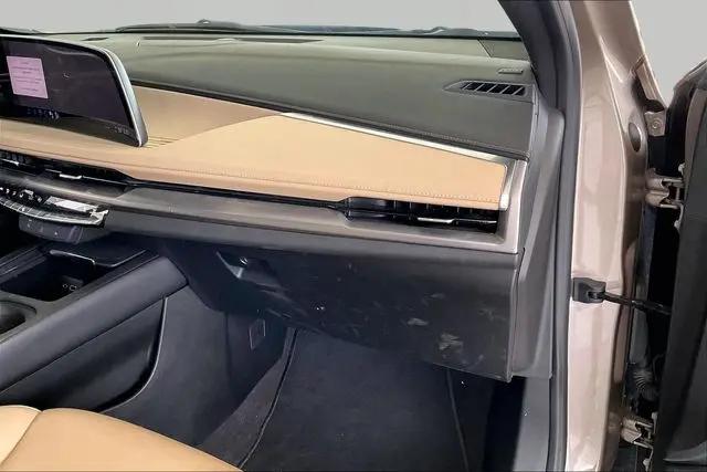 2024 Cadillac XT4 FWD Premium Luxury