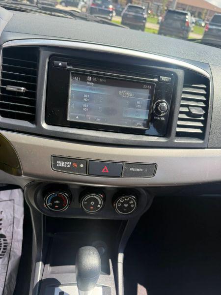 2014 Mitsubishi Lancer SE