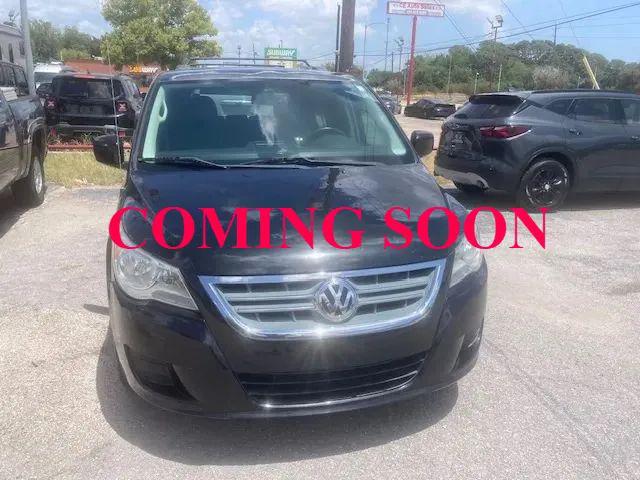 2012 Volkswagen Routan SE for sale in Baytown, TX
