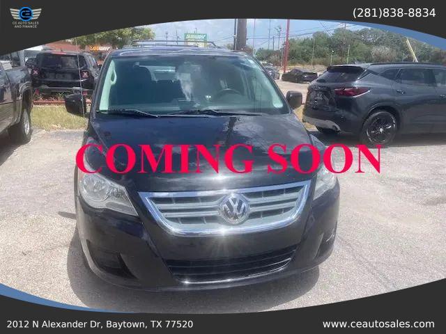 2012 Volkswagen Routan SE for sale in Baytown, TX