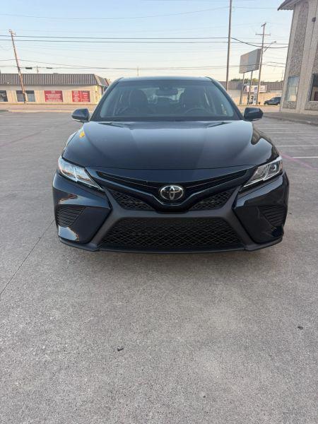 2018 Toyota Camry SE for sale in Arlington, TX