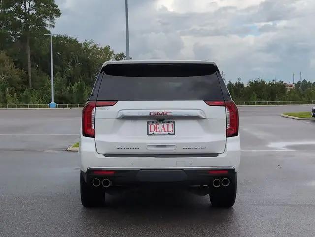 2021 GMC Yukon 4WD Denali