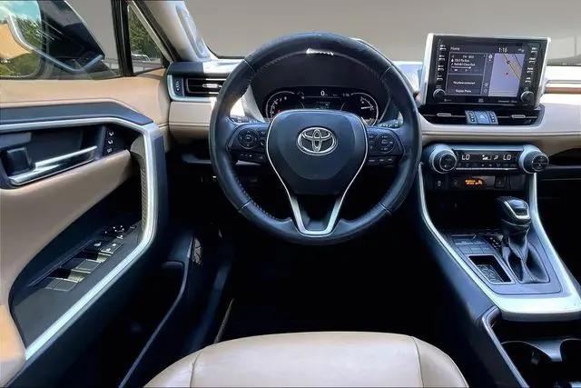 2020 Toyota RAV4 Limited