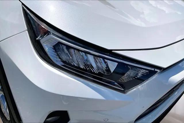 2020 Toyota RAV4 Limited