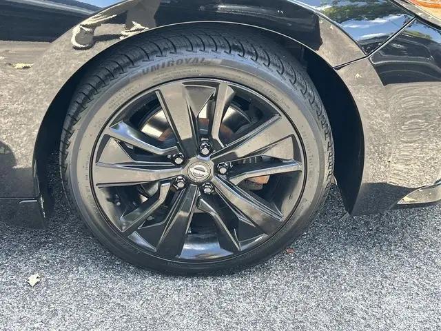 2023 Nissan Maxima SL