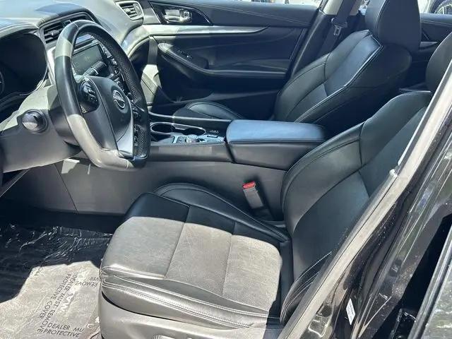 2023 Nissan Maxima SL