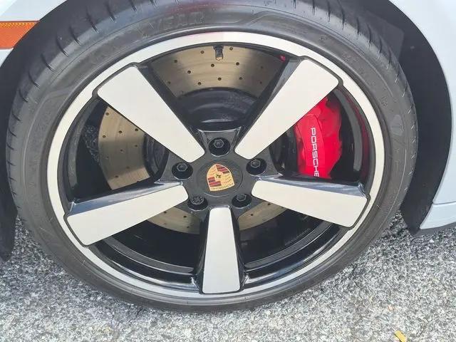 2025 Porsche 911 Carrera S