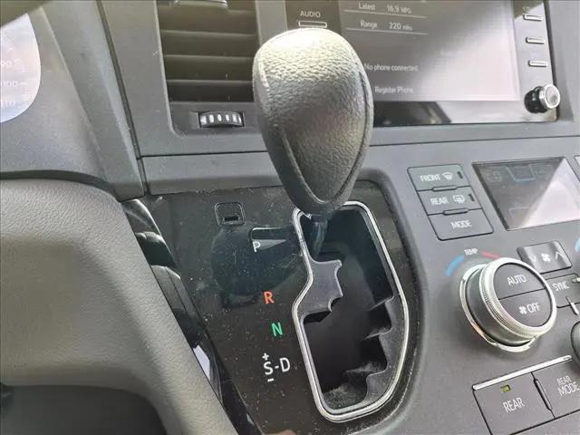 2018 Toyota Sienna LE 8 Passenger