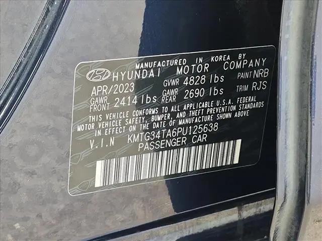 2023 Genesis G70 2.0T AWD