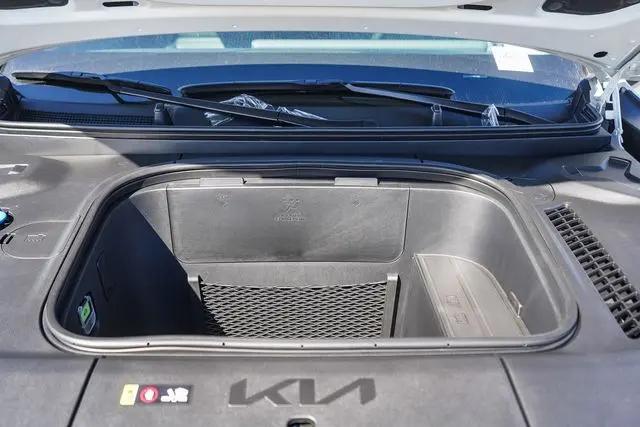 2026 Kia EV9 Light Long Range