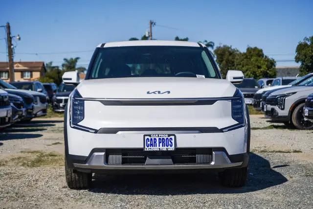 2026 Kia EV9 Light Long Range