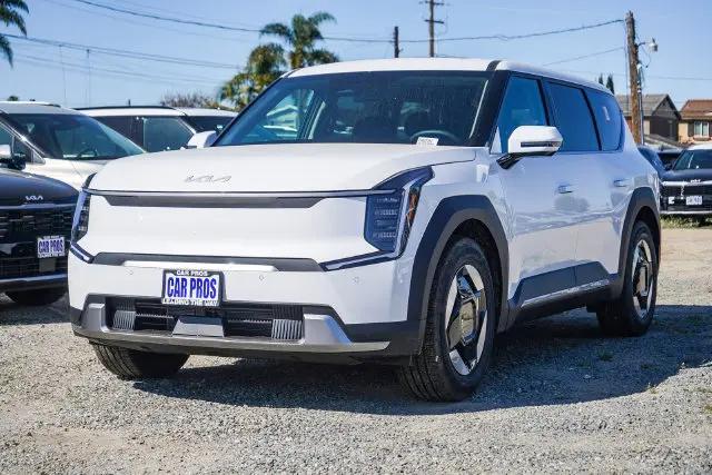 2026 Kia EV9 Light Long Range